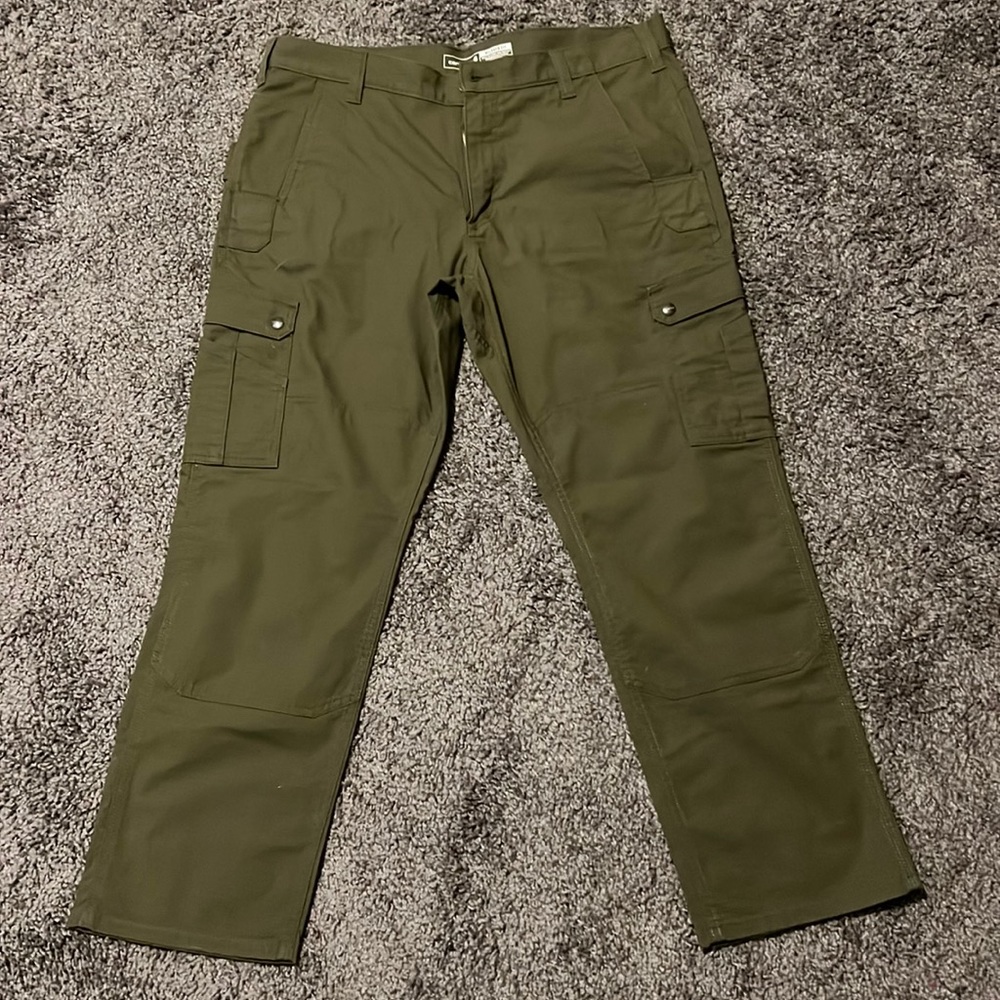 NWOT Mens Carhartt Relaxed Fit Cargos